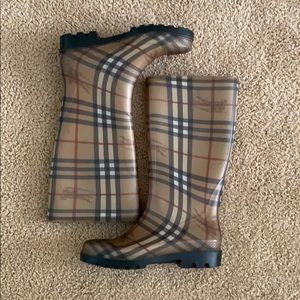 Authentic Burberry Rain boots women’s size 6